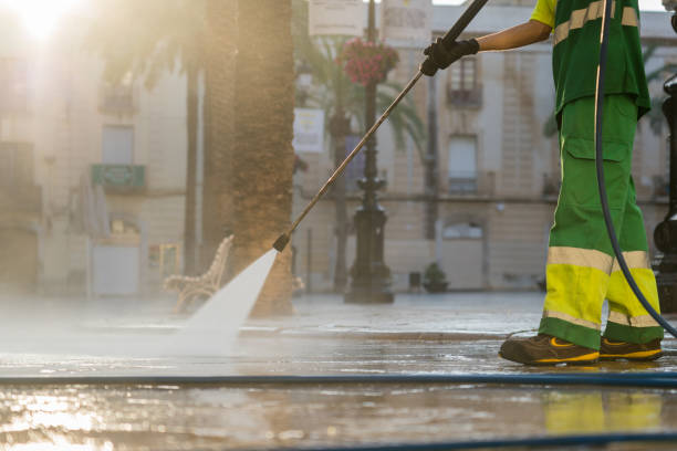 Best Driveway Pressure Washing  in Manhattan, NY